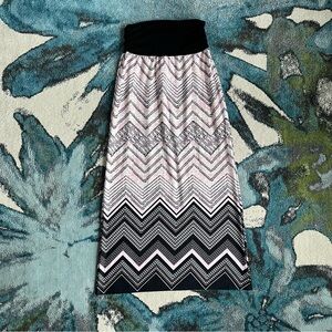 AGB black & pink long skirt Size Medium
